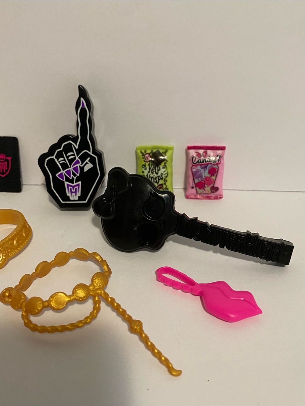 Monster High Doll Accessories Lot Toy - Picture 3 of 5